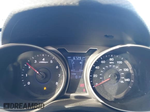 ✅ 2012 Hyundai Veloster w/Gray Int • VIN: KMHTC6AD9CU074924 • Lot: 41372570. Wystawiony na IAAI z przebiegiem 67 291 mil. Bezpłatny archiwum sprzedaży aukcyjnych z USA i szczegółowy raport historii pojazdu na DreamBid. Zdjęcie 7.