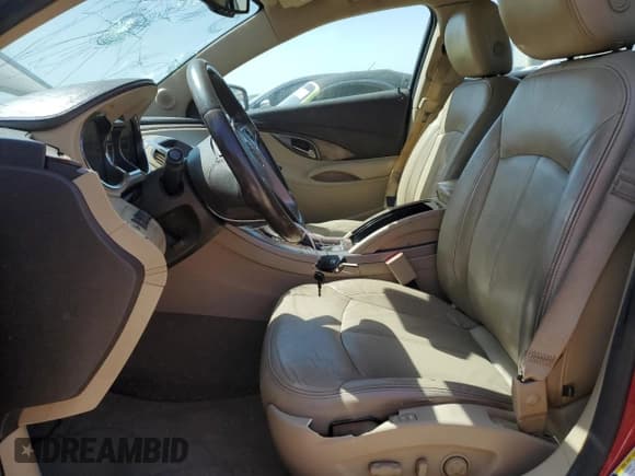 ✅ 2013 Buick LaCrosse Leather • VIN: 1G4GC5E33DF305867 • Lot: 51535185. Wystawiony na Copart z przebiegiem 67 810 mil. Bezpłatny archiwum sprzedaży aukcyjnych z USA i szczegółowy raport historii pojazdu na DreamBid. Zdjęcie 7.