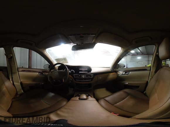 ✅ 2009 Mercedes-Benz S 550 • VIN: WDDNG86X69A256757 • Лот: 42565295. Опубликован ранее на IAAI с пробегом 70 907 миль. Бесплатный доступ к архиву аукционных продаж из США и подробный отчёт об истории автомобиля на DreamBid. Изображение 18.