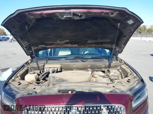 ✅ 2019 Lincoln Nautilus Reserve • VIN: 2LMPJ8LP9KBL18638 • Lot: 43640836. Wystawiony na IAAI z przebiegiem 77 661 mil. Bezpłatny archiwum sprzedaży aukcyjnych z USA i szczegółowy raport historii pojazdu na DreamBid. Zdjęcie 10.