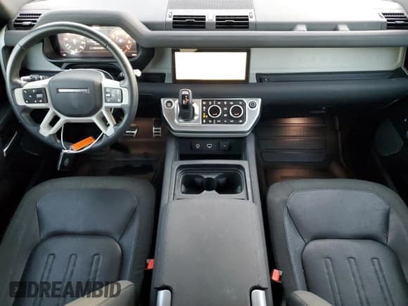 ✅ 2020 Land Rover Defender S • VIN: SALEJ7EX4L2021419 • Lot: 84061984. Wystawiony na Copart z przebiegiem 32 815 mil. Bezpłatny archiwum sprzedaży aukcyjnych z USA i szczegółowy raport historii pojazdu na DreamBid. Zdjęcie 8.