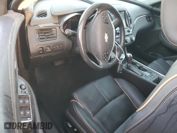 ✅ 2020 Chevrolet Impala Premier • VIN: 1G1105S3XLU115655 • Лот: 77069474. Опубликован ранее на Copart с пробегом Не указан. Бесплатный доступ к архиву аукционных продаж из США и подробный отчёт об истории автомобиля на DreamBid. Изображение 8.