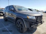 ✅ 2015 Jeep Grand Cherokee Altitude • VIN: 1C4RJEAG0FC800236 • Лот: 70527265. Опубликован ранее на Copart с пробегом 93 615 миль. Бесплатный доступ к архиву аукционных продаж из США и подробный отчёт об истории автомобиля на DreamBid. Изображение 4.