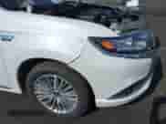 2019 Mitsubishi Outlander SEL с VIN JA4J24A57KZ049706, выставлен на аукционе IAAI как лот 41500699 с пробегом 160 280 миль миль и . История ставок и продаж доступна на DreamBid. Изображение 18.