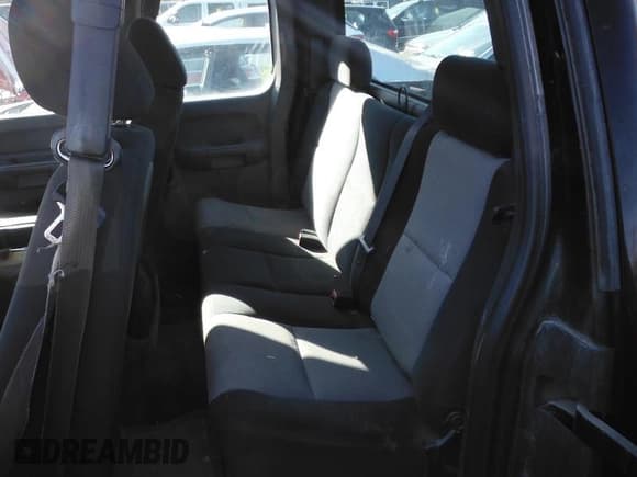 ✅ 2007 Chevrolet Silverado 1500 1LT • VIN: 2GCEC19C171708238 • Lot: 43661739. Listed on IAAI with 167,448 mi. Free auction sales archive from the USA and detailed vehicle history report at DreamBid. Image 30.