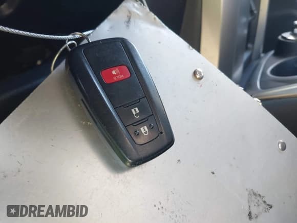 ✅ 2022 Toyota 4Runner SR5 • VIN: JTEMU5JR2N6053461 • Лот: 43846742. Опубликован ранее на IAAI с пробегом 37 736 миль. Бесплатный доступ к архиву аукционных продаж из США и подробный отчёт об истории автомобиля на DreamBid. Изображение 11.