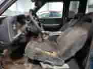 1997 Chevrolet S-10 LS с VIN 1GCDT19X8V8105893, выставлен на аукционе Copart как лот 74673924 с пробегом 217 046 миль миль и Списание • Salvage title. История ставок и продаж доступна на DreamBid. Изображение 7.