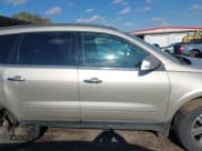 ✅ 2015 Chevrolet Traverse LT • VIN: 1GNKRGKD5FJ292200 • Lot: 43601906. Wystawiony na IAAI z przebiegiem 165 844 mil. Bezpłatny archiwum sprzedaży aukcyjnych z USA i szczegółowy raport historii pojazdu na DreamBid. Zdjęcie 13.