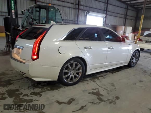 ✅ 2012 Cadillac CTS • VIN: 1G6DF8E56C0131430 • Лот: 88357185. Опубликован ранее на Copart с пробегом 210 311 миль. Бесплатный доступ к архиву аукционных продаж из США и подробный отчёт об истории автомобиля на DreamBid. Изображение 3.
