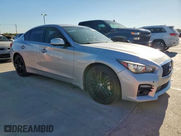 ✅ 2014 Infiniti Q50 • VIN: JN1BV7AR8EM694908 • Lot: 90351345. Wystawiony na Copart z przebiegiem 137 002 mil. Bezpłatny archiwum sprzedaży aukcyjnych z USA i szczegółowy raport historii pojazdu na DreamBid. Zdjęcie 4.