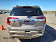 ✅ 2023 GMC Acadia Denali • VIN: 1GKKNXLS6PZ166940 • Lot: 90476715. Wystawiony na Copart z przebiegiem 21 236 mil. Bezpłatny archiwum sprzedaży aukcyjnych z USA i szczegółowy raport historii pojazdu na DreamBid. Zdjęcie 6.