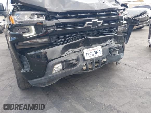 ✅ 2021 Chevrolet Silverado 1500 RST • VIN: 1GCUYEET8MZ311526 • Lot: 42367715. Wystawiony na IAAI z przebiegiem 65 638 mil. Bezpłatny archiwum sprzedaży aukcyjnych z USA i szczegółowy raport historii pojazdu na DreamBid. Zdjęcie 17.