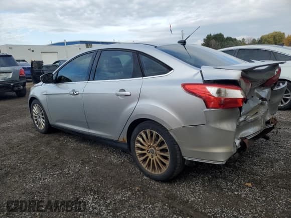 ✅ 2012 Ford Focus Titanium • VIN: 1FAHP3J20CL148769 • Lot: 86096995. Listed on Copart with 250,973 mi. Free auction sales archive from the USA and detailed vehicle history report at DreamBid. Image 2.