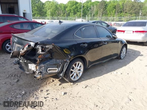 ✅ 2012 Lexus IS 250 • VIN: JTHCF5C26C5058805 • Lot: 42079471. Listed on IAAI with 121,647 mi. Free auction sales archive from the USA and detailed vehicle history report at DreamBid. Image 4.