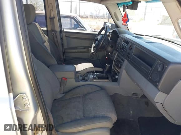 ✅ 2007 Jeep Commander Sport • VIN: 1J8HG48N77C547242 • Lot: 42820516. Listed on IAAI with 161,214 mi. Free auction sales archive from the USA and detailed vehicle history report at DreamBid. Image 5.