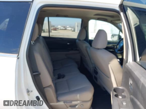 ✅ 2018 Honda Pilot EX-L • VIN: 5FNYF5H52JB026830 • Лот: 42853756. Опубликован ранее на IAAI с пробегом 15 305 миль. Бесплатный доступ к архиву аукционных продаж из США и подробный отчёт об истории автомобиля на DreamBid. Изображение 8.