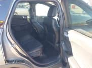 ✅ 2025 Ford Escape ST-Line • VIN: 1FMCU0MN1SUB22428 • Lot: 43547808. Wystawiony na IAAI z przebiegiem 883 mil. Bezpłatny archiwum sprzedaży aukcyjnych z USA i szczegółowy raport historii pojazdu na DreamBid. Zdjęcie 8.