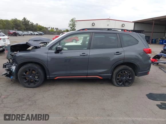 ✅ 2024 Subaru Forester Special Sports • VIN: JF2SKAGC7RH406365 • Lot: 43419763. Listed on IAAI with 27,615 mi. Free auction sales archive from the USA and detailed vehicle history report at DreamBid. Image 15.