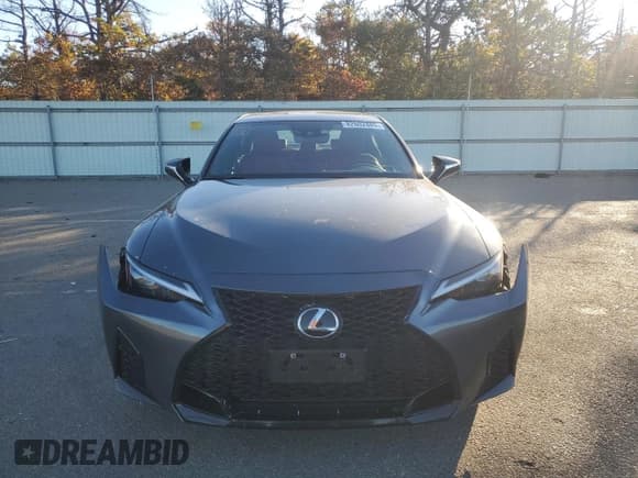 ✅ 2024 Lexus IS 350 F Sport • VIN: JTHGZ1E22R5034623 • Лот: 82602885. Опубликован ранее на Copart с пробегом 32 240 миль. Бесплатный доступ к архиву аукционных продаж из США и подробный отчёт об истории автомобиля на DreamBid. Изображение 5.
