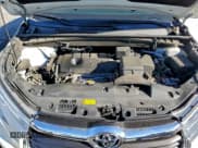 ✅ 2014 Toyota Highlander LE • VIN: 5TDZARFH1ES004584 • Lot: 94728025. Wystawiony na Copart z przebiegiem 60 357 mil. Bezpłatny archiwum sprzedaży aukcyjnych z USA i szczegółowy raport historii pojazdu na DreamBid. Zdjęcie 12.