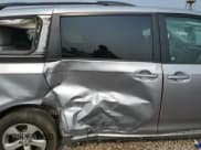 ✅ 2011 Toyota Sienna LE • VIN: 5TDKK3DC5BS123589 • Лот: 59227665. Опубликован ранее на Copart с пробегом 240 431 миль. Бесплатный доступ к архиву аукционных продаж из США и подробный отчёт об истории автомобиля на DreamBid. Изображение 11.