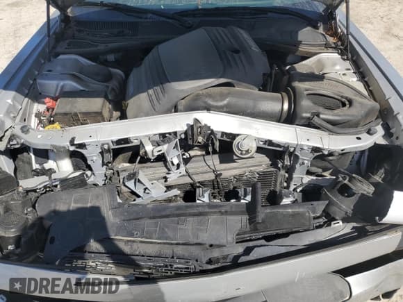 ✅ 2020 Dodge Challenger R/T 50th Anniversary • VIN: 2C3CDZBT0LH184969 • Lot: 46928385. Wystawiony na Copart z przebiegiem 69 220 mil. Bezpłatny archiwum sprzedaży aukcyjnych z USA i szczegółowy raport historii pojazdu na DreamBid. Zdjęcie 12.