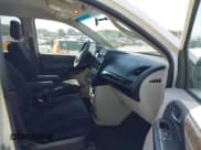 ✅ 2013 Dodge Grand Caravan SXT • VIN: 2C4RDGCG6DR520244 • Lot: 43357565. Wystawiony na IAAI z przebiegiem 184 872 mil. Bezpłatny archiwum sprzedaży aukcyjnych z USA i szczegółowy raport historii pojazdu na DreamBid. Zdjęcie 5.