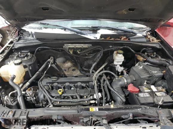 ✅ 2012 Ford Escape Limited • VIN: 1FMCU0E7XCKB80339 • Lot: 91937385. Wystawiony na Copart z przebiegiem 138 409 mil. Bezpłatny archiwum sprzedaży aukcyjnych z USA i szczegółowy raport historii pojazdu na DreamBid. Zdjęcie 12.