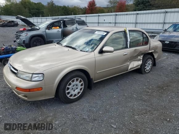 ✅ 1998 Nissan Maxima GXE • VIN: JN1CA21D1WM905004 • Lot: 75808554. Listed on Copart with 221,096 mi. Free auction sales archive from the USA and detailed vehicle history report at DreamBid. Image 1.