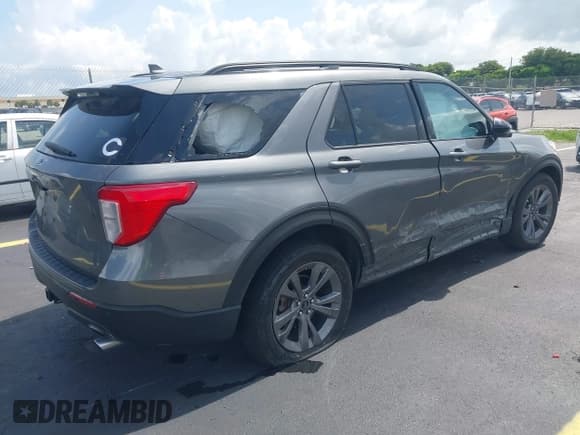✅ 2022 Ford Explorer XLT • VIN: 1FMSK7DH2NGC46747 • Lot: 42379774. Listed on IAAI with 34,626 mi. Free auction sales archive from the USA and detailed vehicle history report at DreamBid. Image 4.