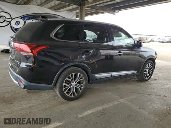 2017 Mitsubishi Outlander SE with VIN JA4AD3A30HZ042947, listed as a Copart auction lot 71544805 with 173,811 mi miles and Salvage title. Bid and sale history available at DreamBid. Image 3.