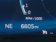 ✅ 2024 Cadillac XT4 FWD Luxury • VIN: 1GYAZAR45RF188654 • Lot: 41944467. Wystawiony na IAAI z przebiegiem 6 605 mil. Bezpłatny archiwum sprzedaży aukcyjnych z USA i szczegółowy raport historii pojazdu na DreamBid. Zdjęcie 15.