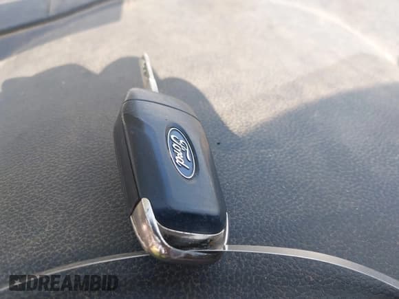 ✅ 2019 Ford F-250 XL • VIN: 1FT7W2BT1KED48010 • Lot: 42369876. Listed on IAAI with 184,482 mi. Free auction sales archive from the USA and detailed vehicle history report at DreamBid. Image 11.