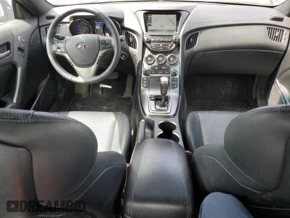 2016 Hyundai Genesis Coupe Ultimate z VIN KMHHU6KJ6GU137328, wystawiony jako Copart lot #88534395 z przebiegiem 110 104 mil mil oraz Szkoda całkowita • Salvage title. Historia ofert i sprzedaży dostępna na DreamBid. Obrazek 8.