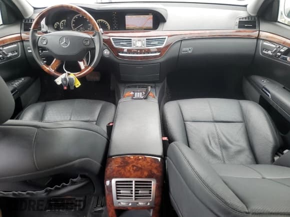 ✅ 2008 Mercedes-Benz S 550 • VIN: WDDNG71X58A200566 • Лот: 93661435. Опубликован ранее на Copart с пробегом 97 292 миль. Бесплатный доступ к архиву аукционных продаж из США и подробный отчёт об истории автомобиля на DreamBid. Изображение 8.