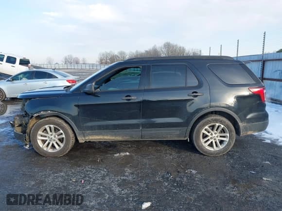 ✅ 2017 Ford Explorer • VIN: 1FM5K7B88HGC82656 • Lot: 41305384. Wystawiony na IAAI z przebiegiem 149 699 mil. Bezpłatny archiwum sprzedaży aukcyjnych z USA i szczegółowy raport historii pojazdu na DreamBid. Zdjęcie 14.