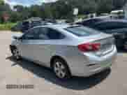 2018 Chevrolet Cruze LS z VIN 1G1BC5SM9J7176866, wystawiony jako Copart lot #70961115 z przebiegiem 85 737 mil mil oraz Czysty tytuł • Clean title. Historia ofert i sprzedaży dostępna na DreamBid. Obrazek 3.