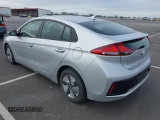 ✅ 2019 Hyundai Ioniq Blue • VIN: KMHC65LC1KU145232 • Lot: 41717635. Wystawiony na IAAI z przebiegiem 179 461 mil. Bezpłatny archiwum sprzedaży aukcyjnych z USA i szczegółowy raport historii pojazdu na DreamBid. Zdjęcie 3.