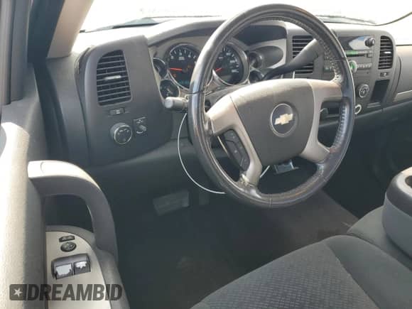 2008 Chevrolet Silverado 1500 Work Truck with VIN 1GCEC14C68Z216580, listed as a Copart auction lot 85563635 with 157,609 mi miles and Salvage title. Bid and sale history available at DreamBid. Image 8.