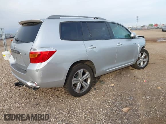 ✅ 2008 Toyota Highlander Sport • VIN: JTEDS43A982045652 • Lot: 43652566. Listed on IAAI with Not provided. Free auction sales archive from the USA and detailed vehicle history report at DreamBid. Image 4.
