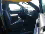 2003 Dodge 1500 ST z VIN 1D7HA16N33J586139, wystawiony jako IAAI lot #43001398 z przebiegiem 139 146 mil mil oraz . Historia ofert i sprzedaży dostępna na DreamBid. Obrazek 5.