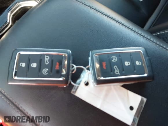 ✅ 2023 Jeep Grand Cherokee • VIN: 1C4RJYB64PC582715 • Lot: 43137881. Listed on IAAI with 22,105 mi. Free auction sales archive from the USA and detailed vehicle history report at DreamBid. Image 11.