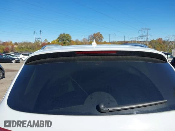 ✅ 2015 Audi Q7 Premium Plus • VIN: WA1LGAFE5FD011623 • Lot: 43612935. Wystawiony na IAAI z przebiegiem 158 028 mil. Bezpłatny archiwum sprzedaży aukcyjnych z USA i szczegółowy raport historii pojazdu na DreamBid. Zdjęcie 17.