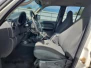 ✅ 2004 Jeep Liberty Sport • VIN: 1J4GL48K24W266250 • Lot: 80831345. Listed on Copart with 125,477 mi. Free auction sales archive from the USA and detailed vehicle history report at DreamBid. Image 7.