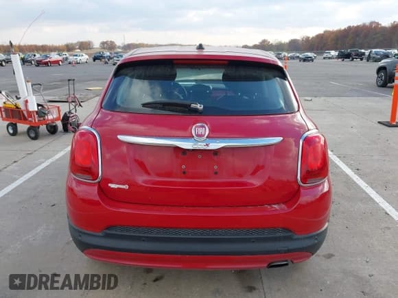 ✅ 2017 FIAT 500X Pop • VIN: ZFBCFXAB1HP595354 • Lot: 43628933. Wystawiony na IAAI z przebiegiem 143 012 mil. Bezpłatny archiwum sprzedaży aukcyjnych z USA i szczegółowy raport historii pojazdu na DreamBid. Zdjęcie 17.