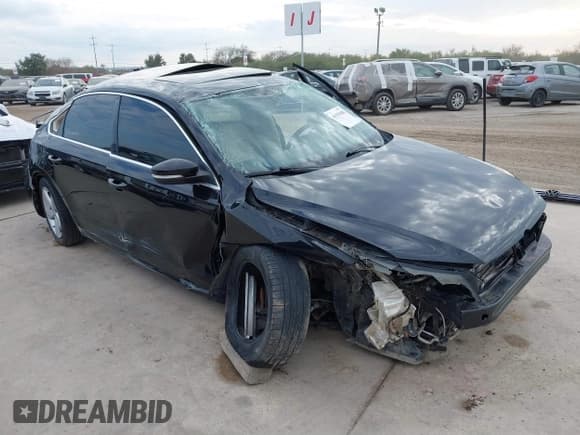 ✅ 2012 Volkswagen Passat SE • VIN: 1VWBN7A31CC104900 • Lot: 41191046. Listed on IAAI with 117,079 mi. Free auction sales archive from the USA and detailed vehicle history report at DreamBid. Image 1.