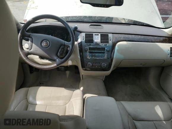 ✅ 2009 Cadillac DTS 1SC • VIN: 1G6KD57Y09U126759 • Lot: 69194824. Listed on Copart with 109,344 mi. Free auction sales archive from the USA and detailed vehicle history report at DreamBid. Image 8.