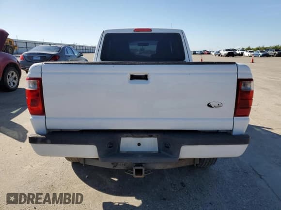 ✅ 2005 Ford Ranger XLT • VIN: 1FTYR44E75PA51001 • Lot: 49410335. Wystawiony na Copart z przebiegiem 163 511 mil. Bezpłatny archiwum sprzedaży aukcyjnych z USA i szczegółowy raport historii pojazdu na DreamBid. Zdjęcie 6.