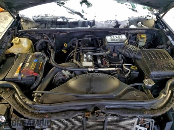 ✅ 2004 Jeep Grand Cherokee Laredo • VIN: 1J4GW48S14C391300 • Lot: 95605255. Listed on Copart with 255,098 mi. Free auction sales archive from the USA and detailed vehicle history report at DreamBid. Image 12.