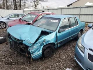 ✅ 1992 Plymouth Acclaim • VIN: 1P3XA4631NF248220 • Lot: 84113754. Wystawiony na Copart z przebiegiem 117 489 mil. Bezpłatny archiwum sprzedaży aukcyjnych z USA i szczegółowy raport historii pojazdu na DreamBid. Zdjęcie 1.